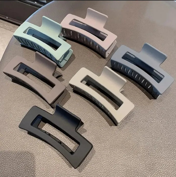 Matte Chic Geometric Hair Claw – Minimalist Style with Strong Hold