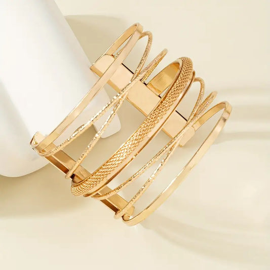 Minimalist Geometric Open Cuff Bracelet – Sleek Metal Statement for Modern Women