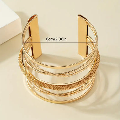 Minimalist Geometric Open Cuff Bracelet – Sleek Metal Statement for Modern Women