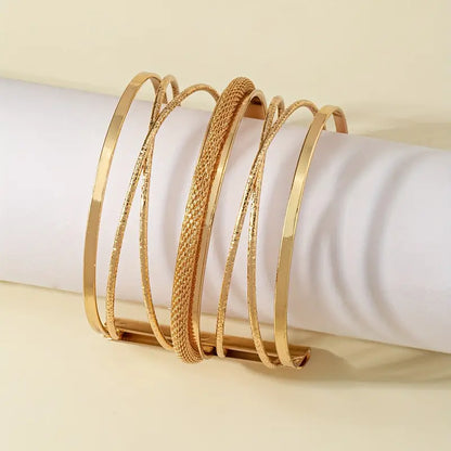 Minimalist Geometric Open Cuff Bracelet – Sleek Metal Statement for Modern Women