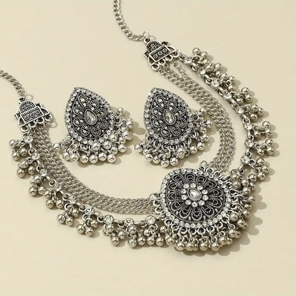 Vintage Bohemian Statement Jewelry Set – White Gold Plated Necklace & Earrings with Sparkling Rhinestones
