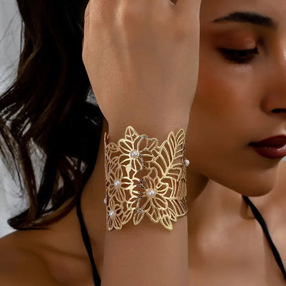 Floral-Inspired Adjustable Cuff Bracelet – Elegant Open Bangle with Faux Pearl Accents