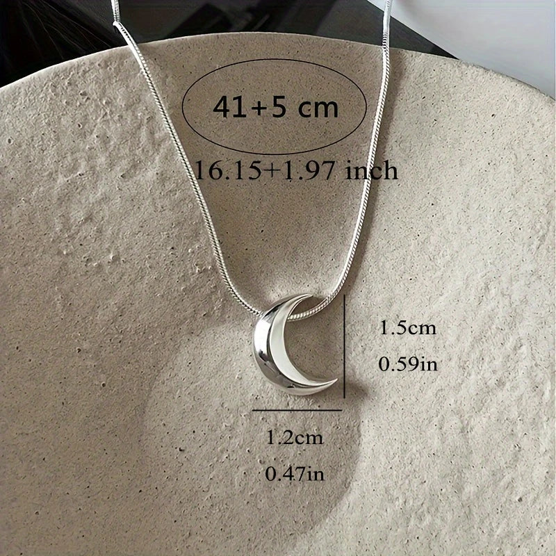 LunaGlow Crescent Necklace – Elegant Moonlit Charm for Women