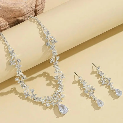 Crystal Blossom Bridal Jewelry Set – Elegant Teardrop Necklace & Earrings