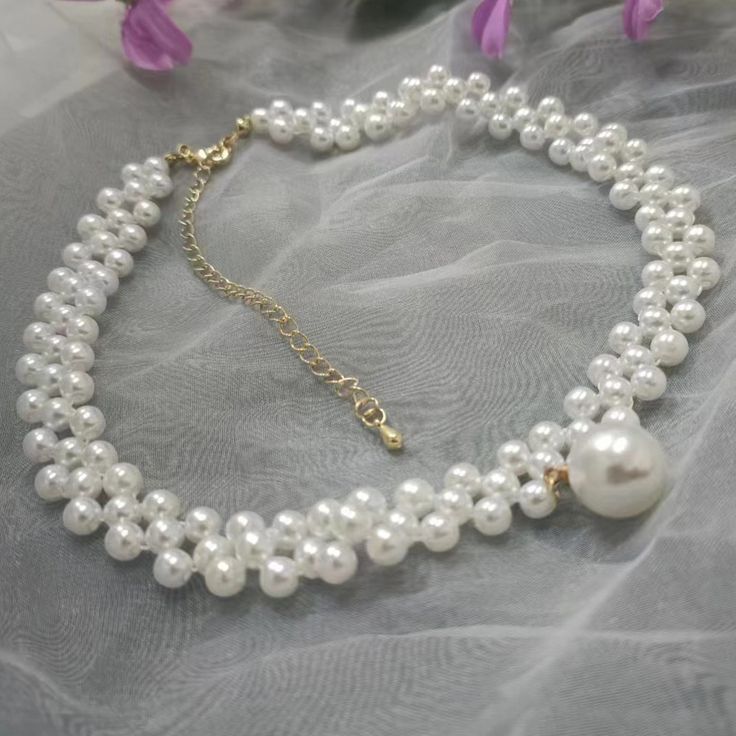 Trendy Korean Pearl Choker for Girls – Faux Pearl Statement Necklace